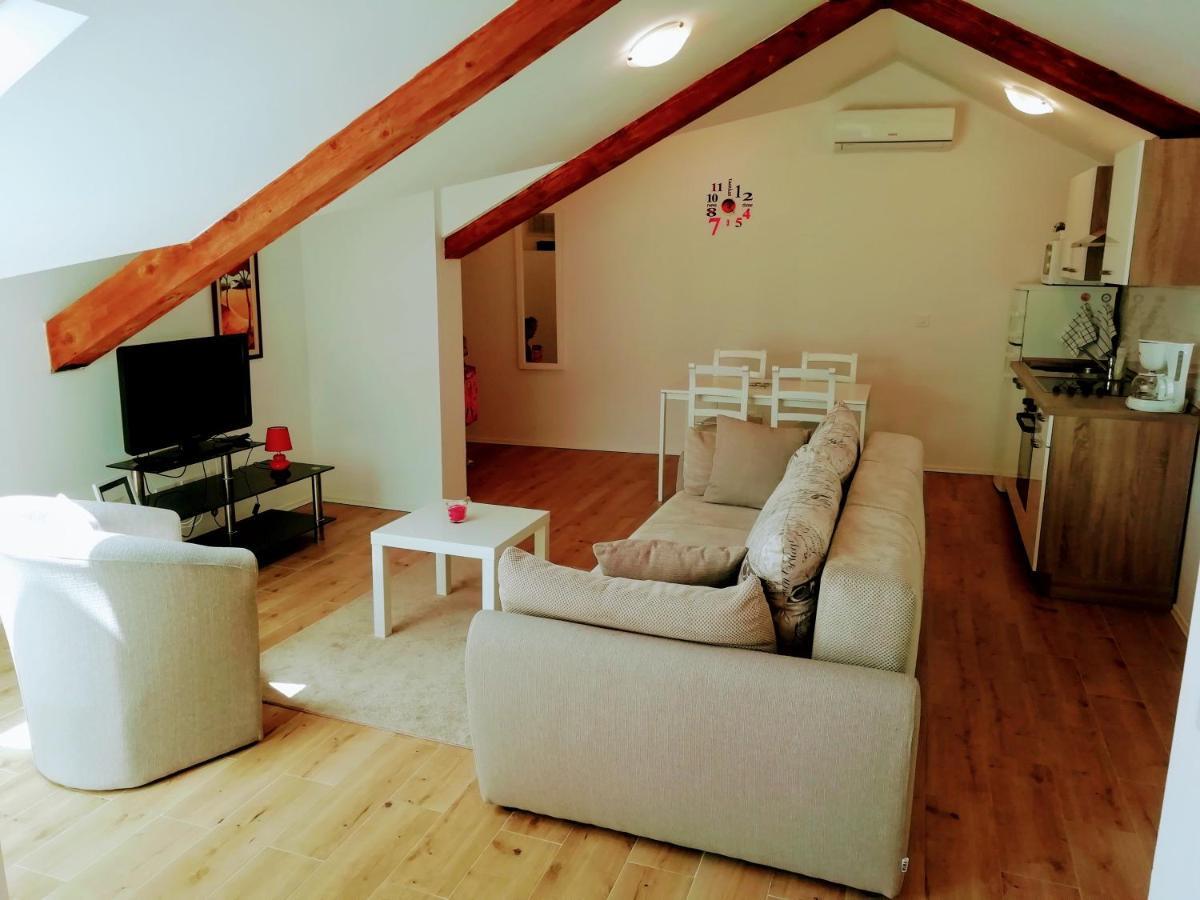 App E.N.A. Apartment อูมัค ภายนอก รูปภาพ